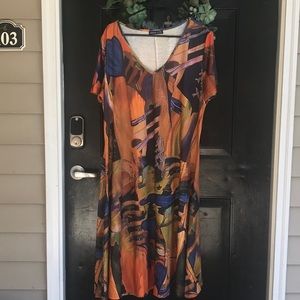 Beautiful abstract pattern of colors in the nice dress from Noracora   Size XXL